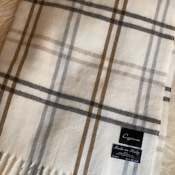 Fringed Neutral Plaid Scarf Made in Italy - Picture 3 of 3